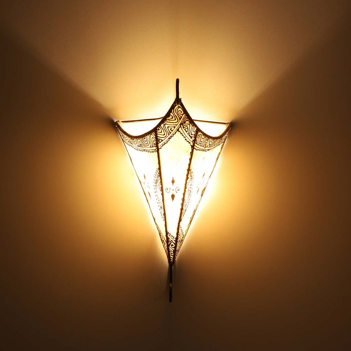 Marockansk vägglampa i läder Mouna