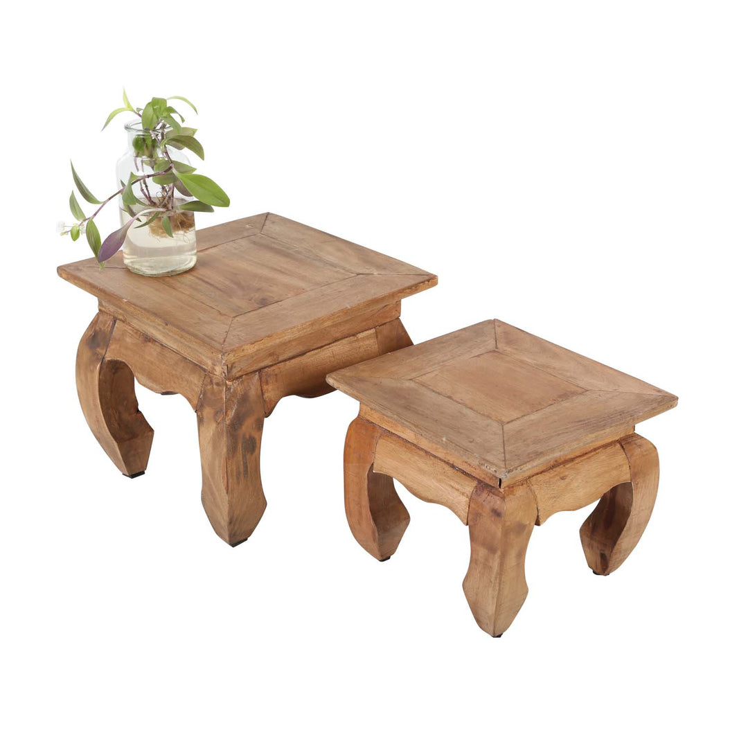 Orientaliska opiumbord naturligt set om 2