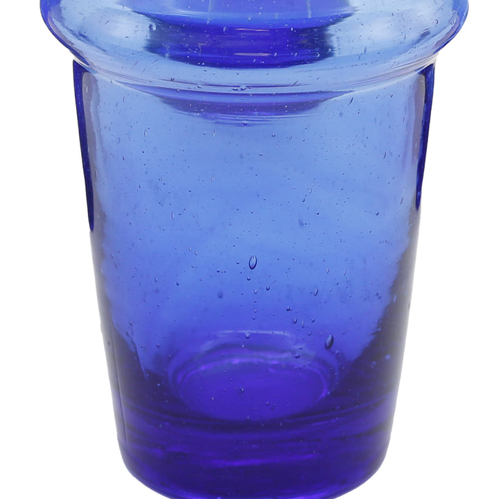 Blått glas till efterrätt - glasstruktur med unik känsla och traditionell design