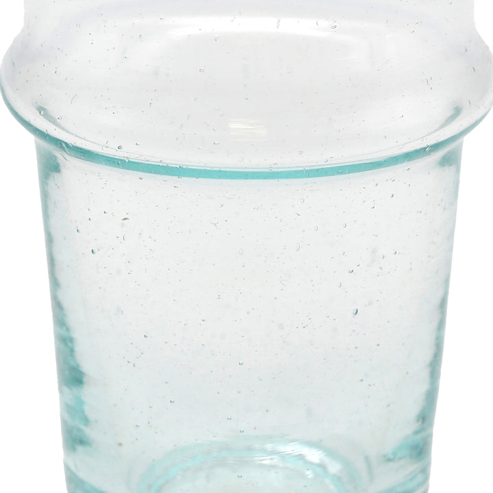 Iskaffe i transparent glas - handgjord yta med struktur