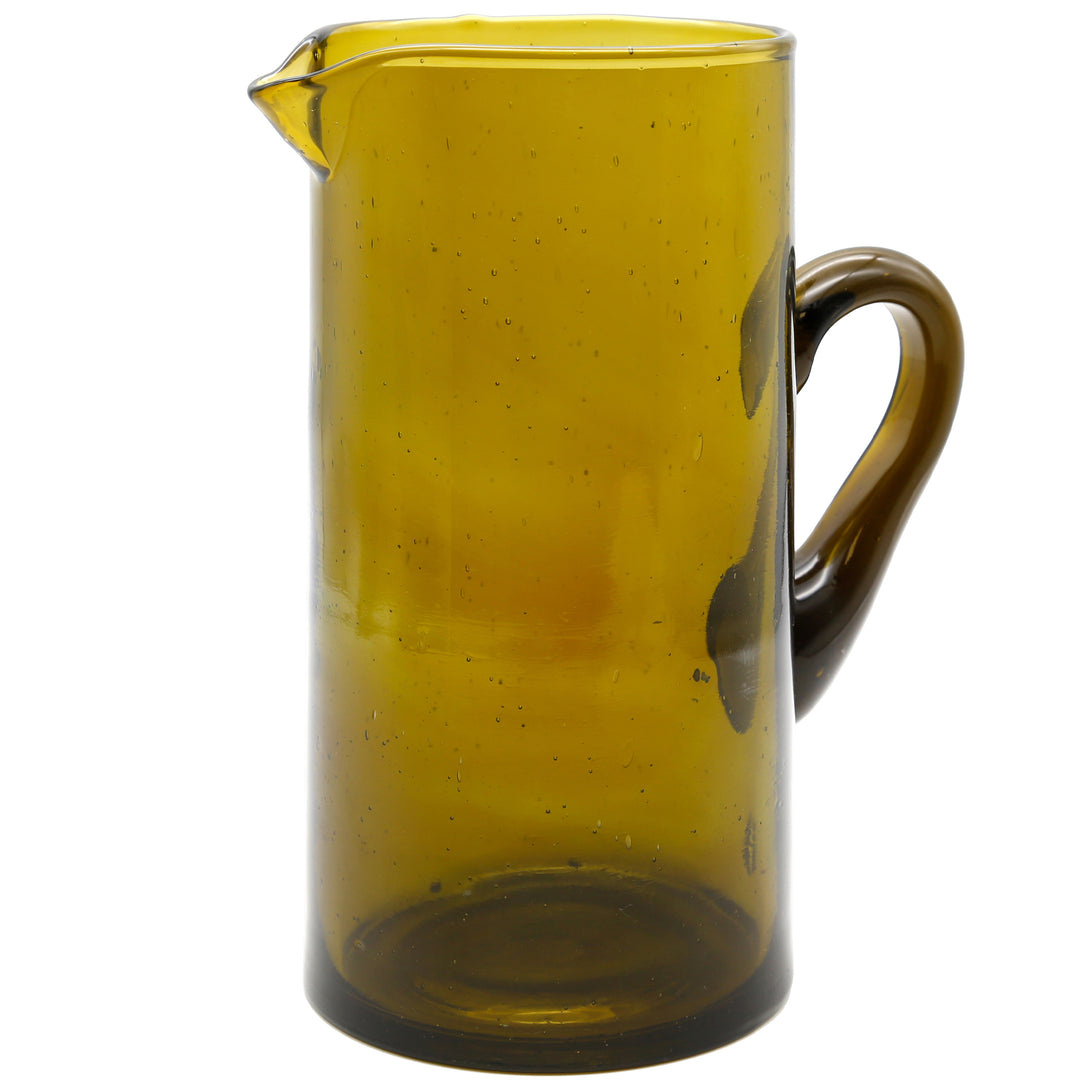 Handgjord karaff av återvunnet glas med en volym på 1 liter