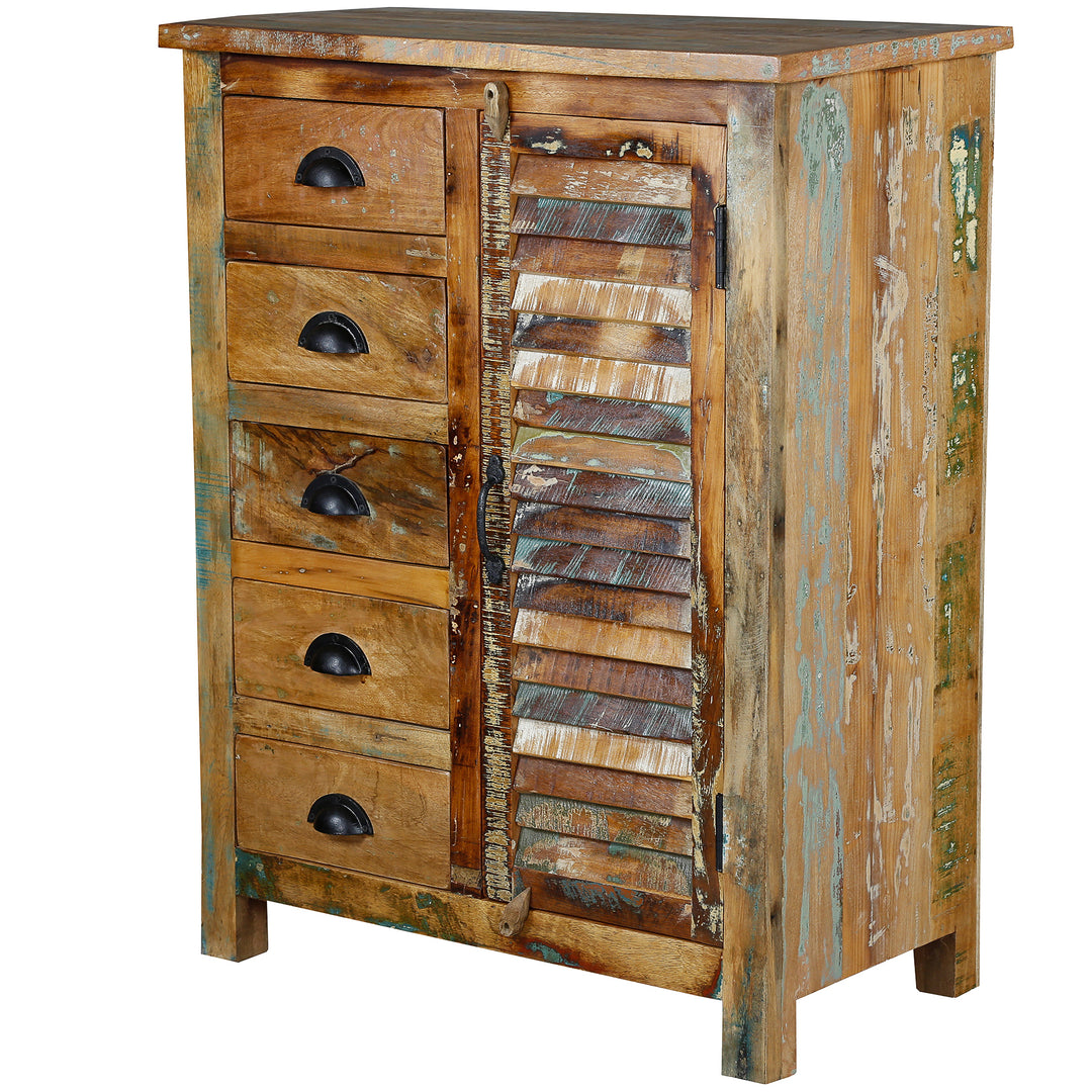 Massivt trä highboard med lådor och dörr, patchwork front, isolerad på vit bakgrund