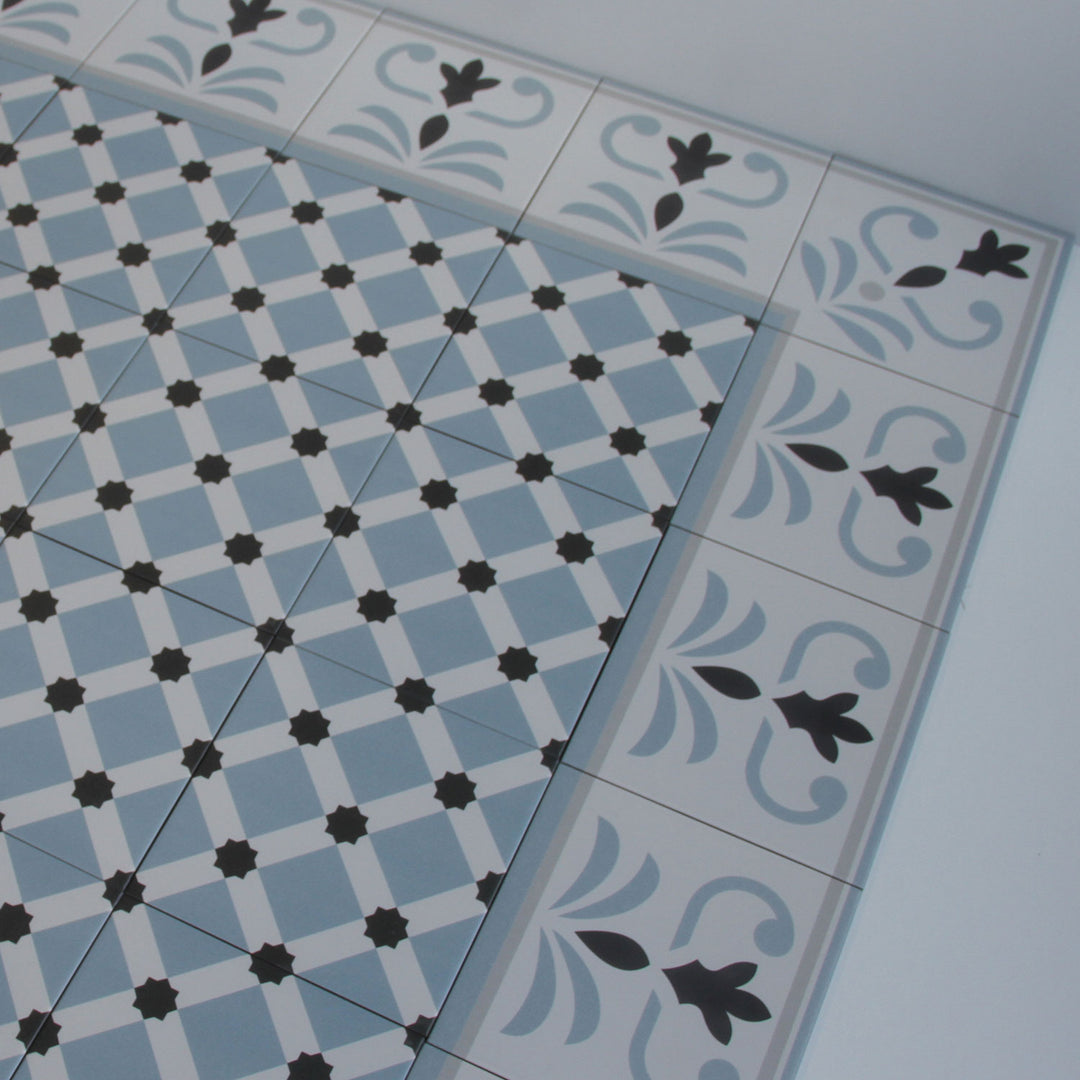 Marockansk hörnbård 20×20 cm – kakelbård i cementlook