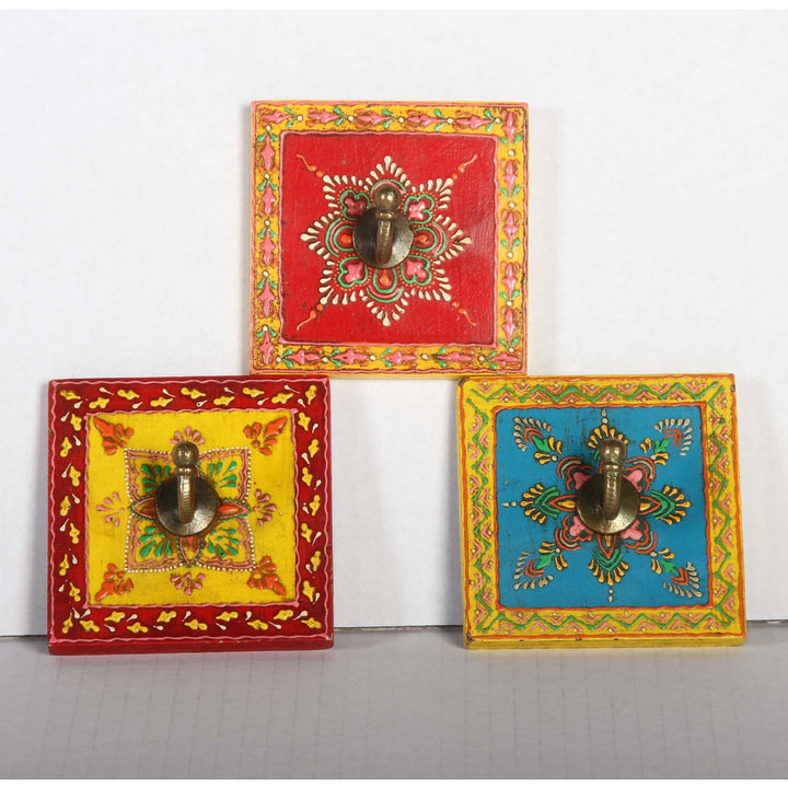 Orientaliska klädkrokar set om 3