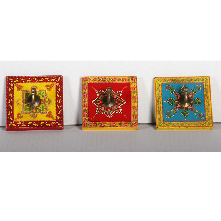 Orientaliska klädkrokar set om 3