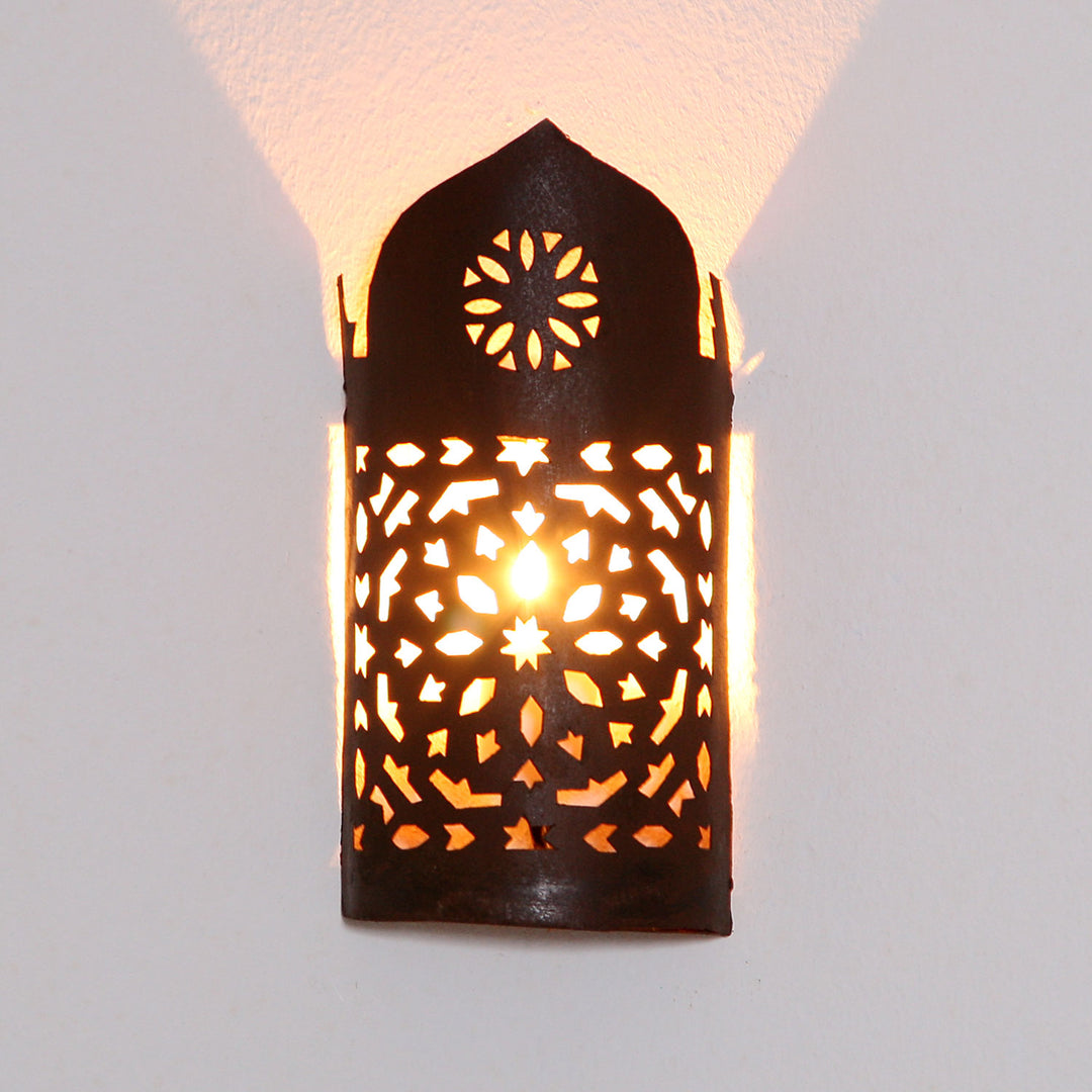 Orientalisk vägglampa i järn EWL02