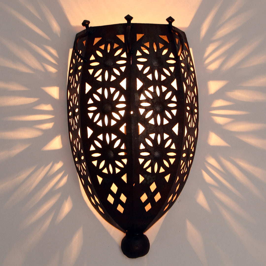 Orientalisk vägglampa i järn EWL05