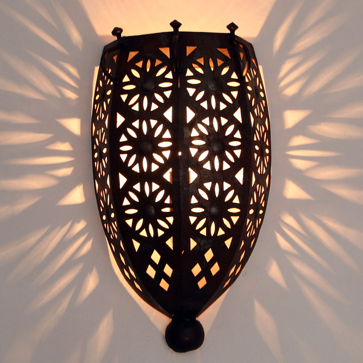 Orientalisk vägglampa i järn EWL05