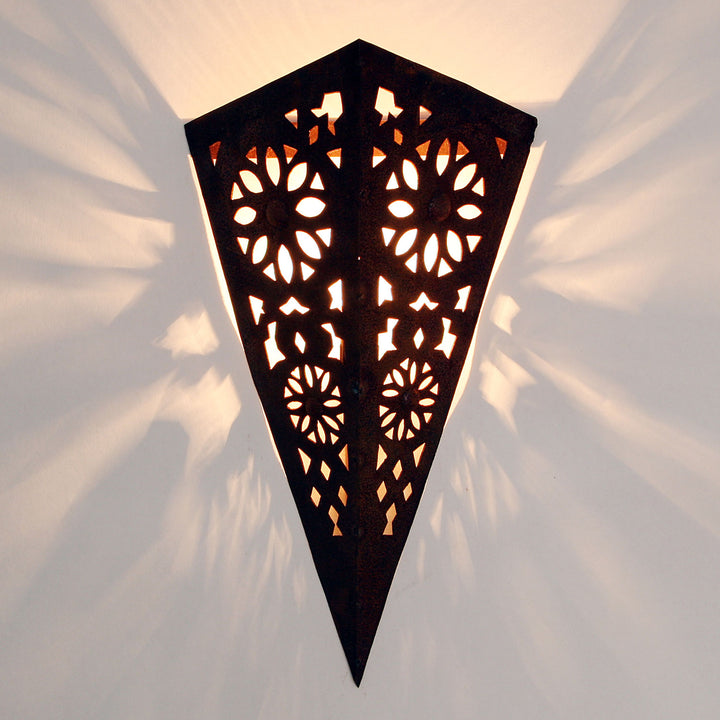 Orientalisk vägglampa i järn EWL07
