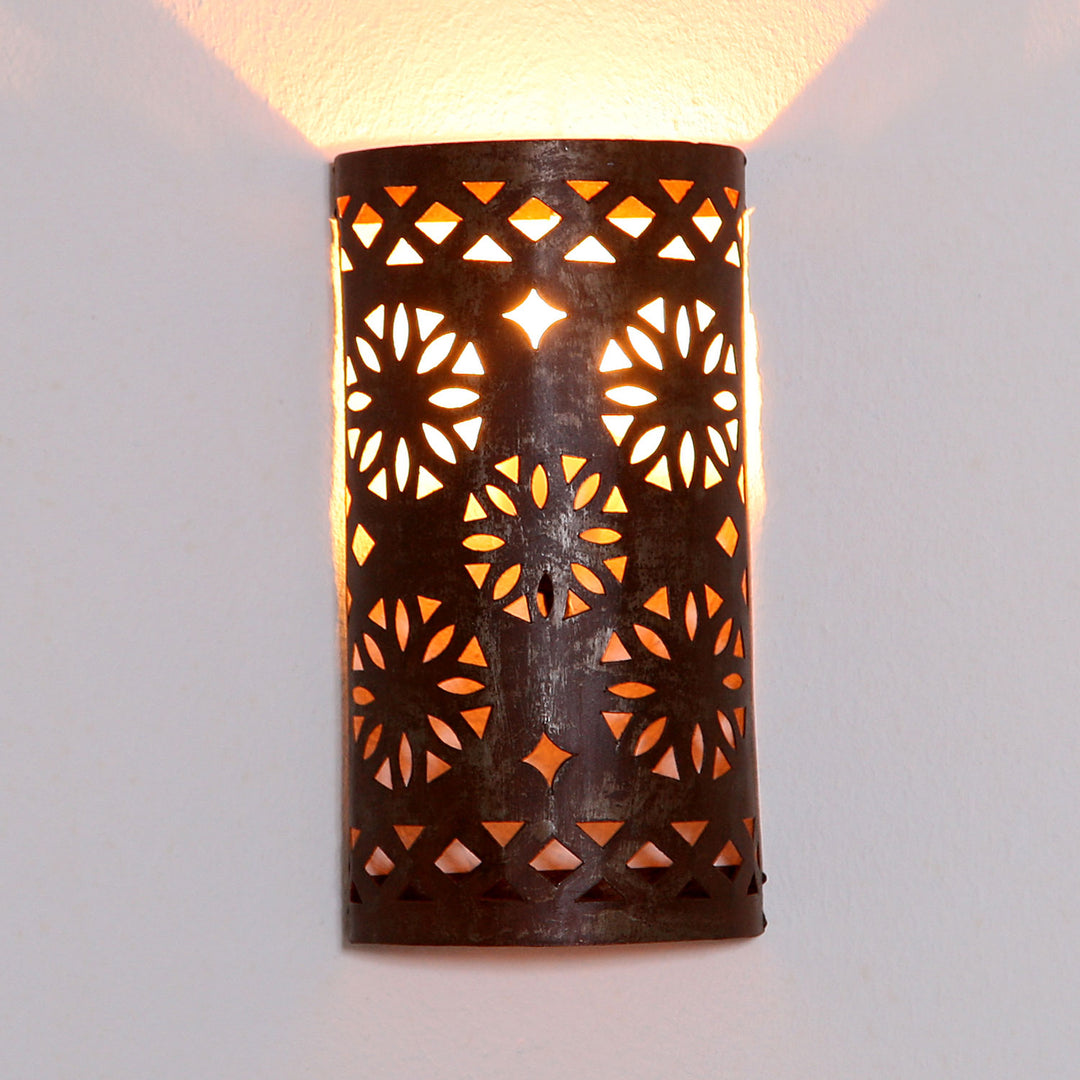 Orientalisk vägglampa i järn EWL08