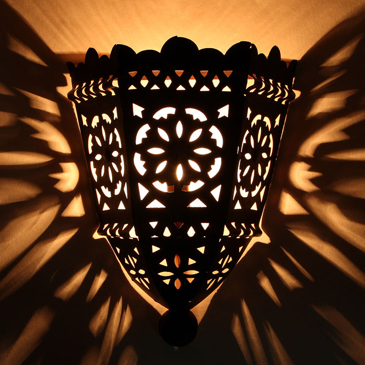 Orientalisk vägglampa i järn EWL10