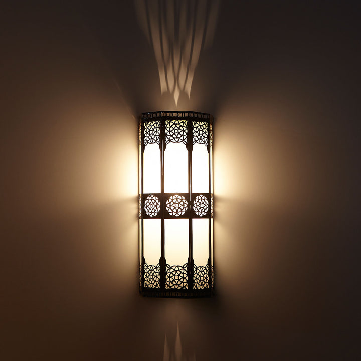 Orientalisk vägglampa Resmi