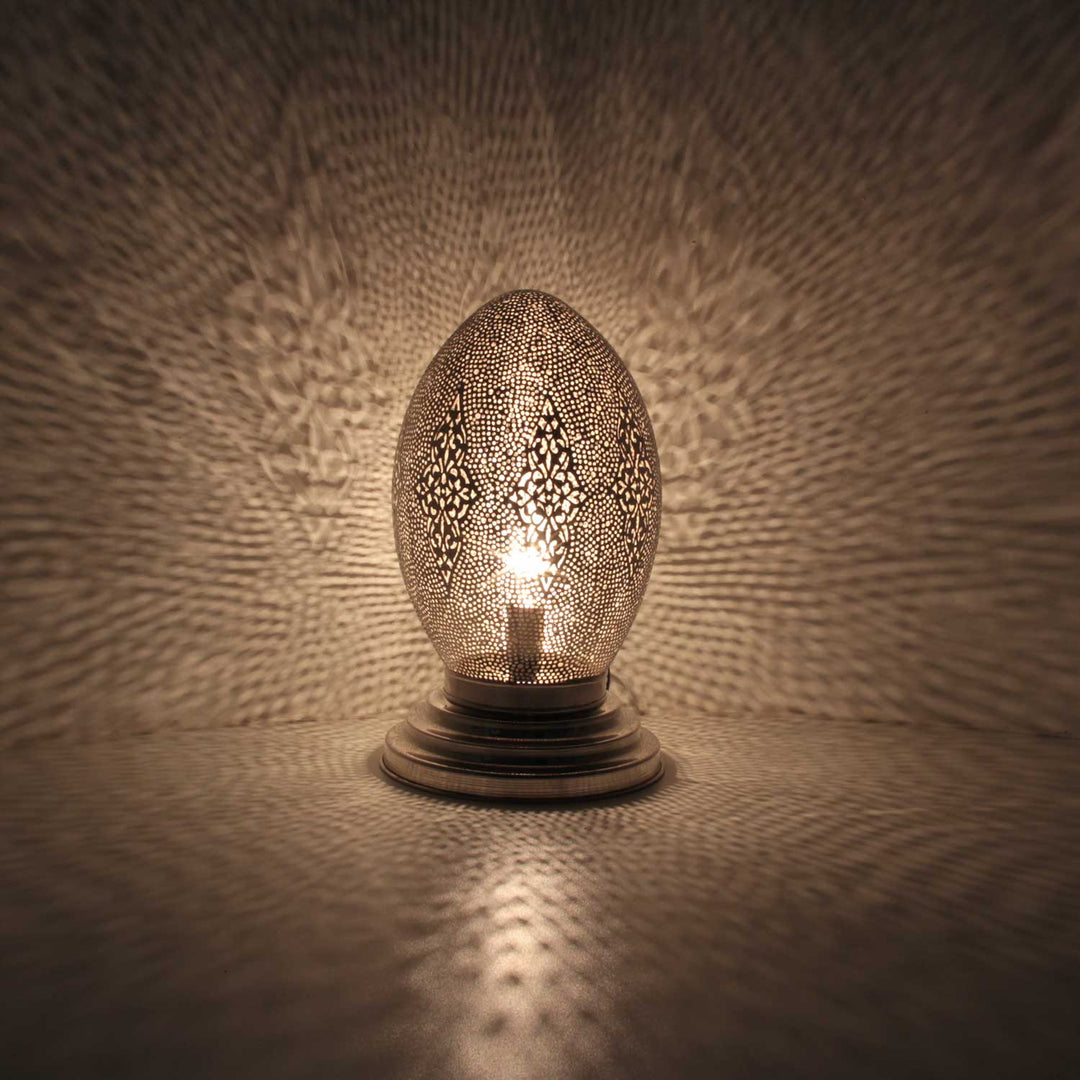 Orientalisk silverlampa Marana