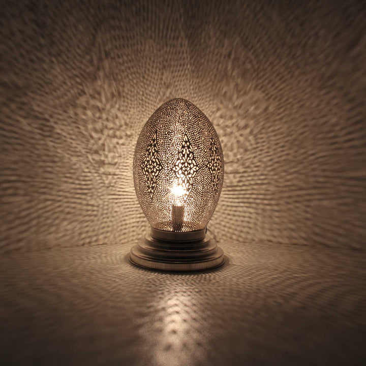 Orientalisk silverlampa Marana