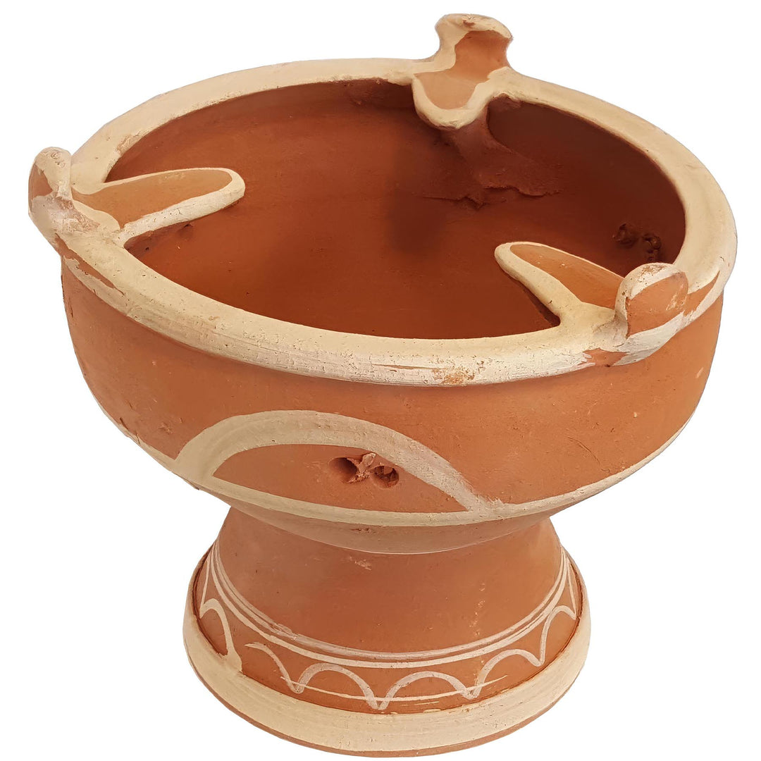 Tajinevärmare av lera, marockansk mejmar för kol som bordsgrill eller grill för tagine