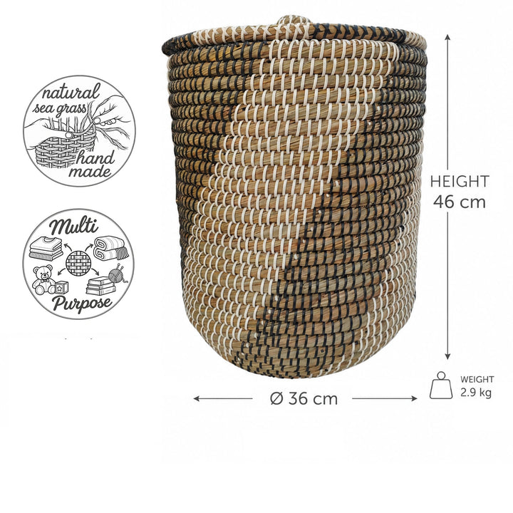 Tvättkorg av sjögräs i naturfärg/svart/vitt: Ø 36 cm, 46 cm hög, volym ca 40 liter och vikt 2,9 kg.